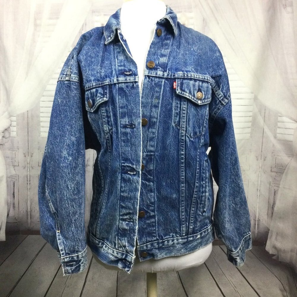Vintage 80’s Levi’s Trucker Jean Jacket M
